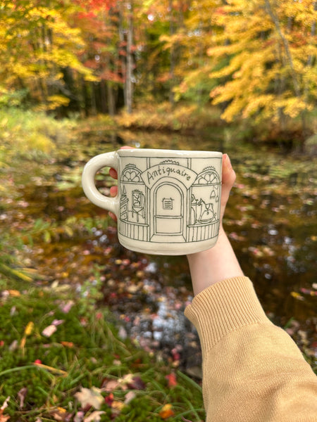 IMPARFAITE tasse "Antiquaire / Bureau de Poste"