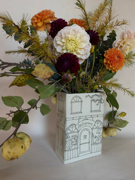 Vase "Antiquaire / Bureau de Poste"