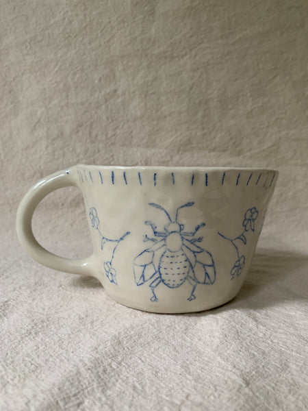 Grande tasse "Le chant de l'abeille"